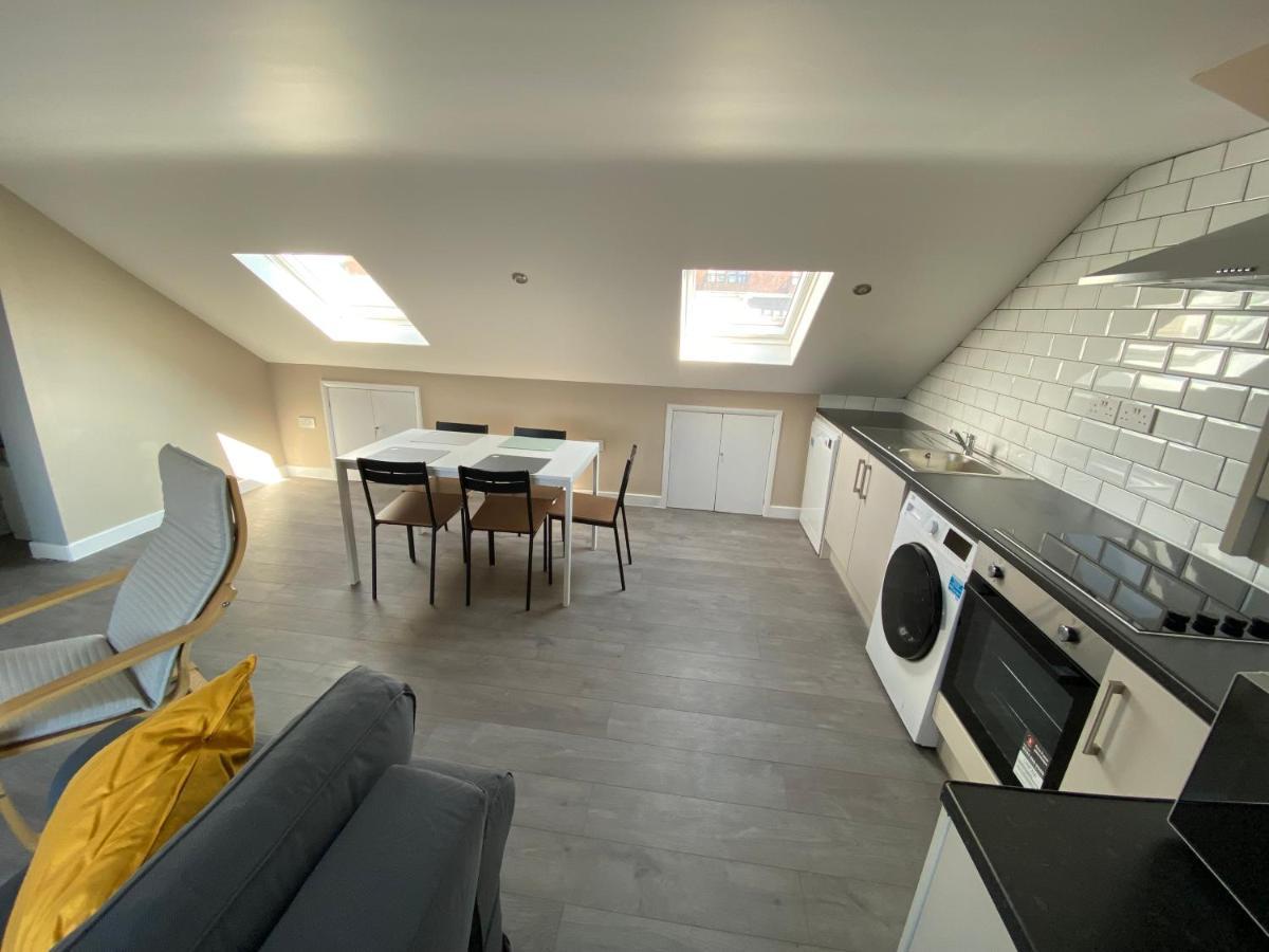 Stunning 1 Bedroom Flat In Wood Green 伦敦 外观 照片