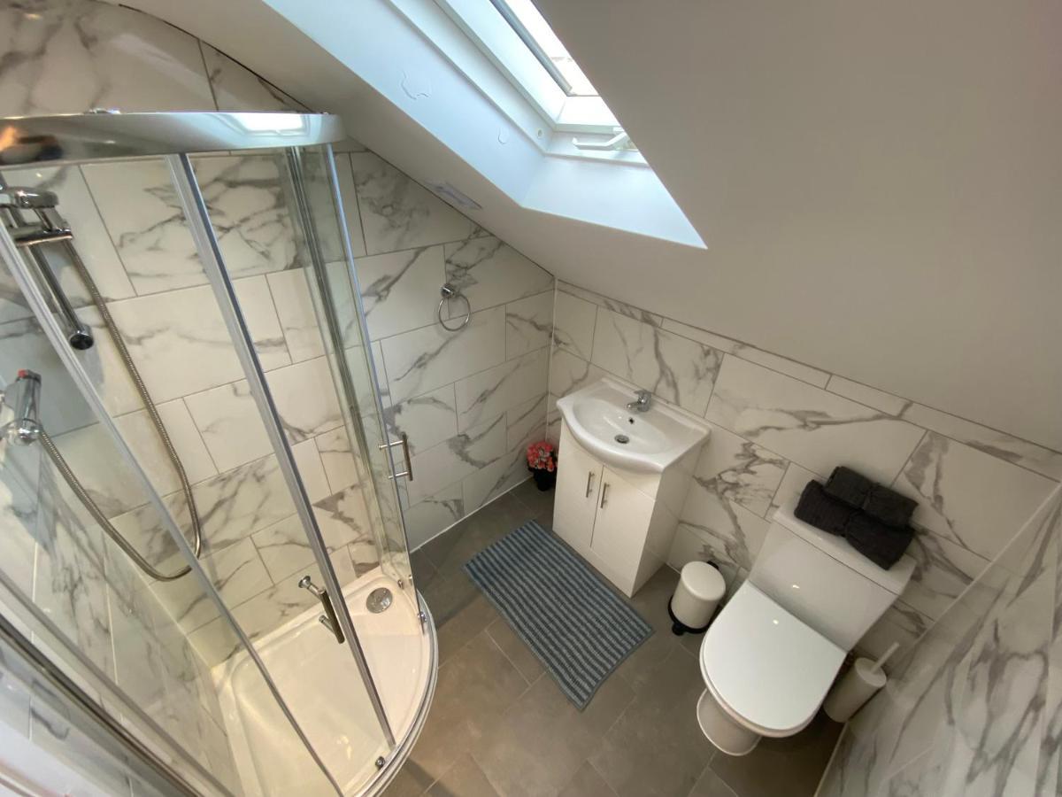 Stunning 1 Bedroom Flat In Wood Green 伦敦 外观 照片